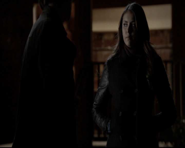 VampireDiariesWorld-dot-org_5x20WhatLiesBeneath2147.jpg