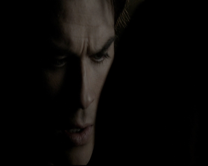 VampireDiariesWorld-dot-org_5x20WhatLiesBeneath2235.jpg