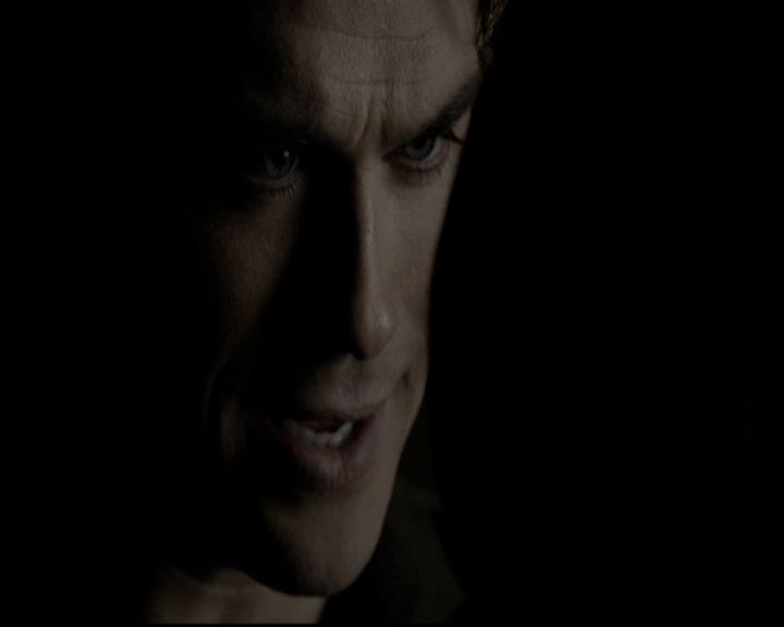 VampireDiariesWorld-dot-org_5x20WhatLiesBeneath2239.jpg