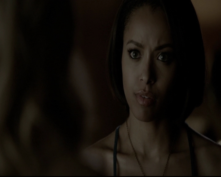 VampireDiariesWorld-dot-org_5x21PromisedLand1933.jpg