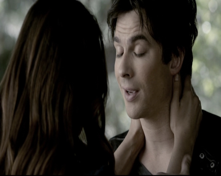 VampireDiariesWorld-dot-org_5x22Home1022.jpg