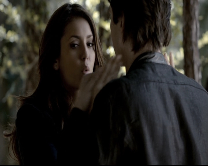 VampireDiariesWorld-dot-org_5x22Home1027.jpg