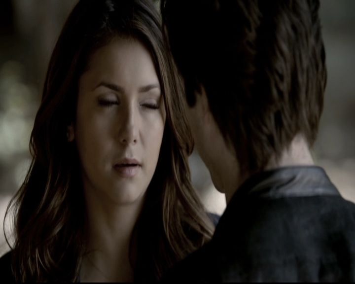 VampireDiariesWorld-dot-org_5x22Home1039.jpg