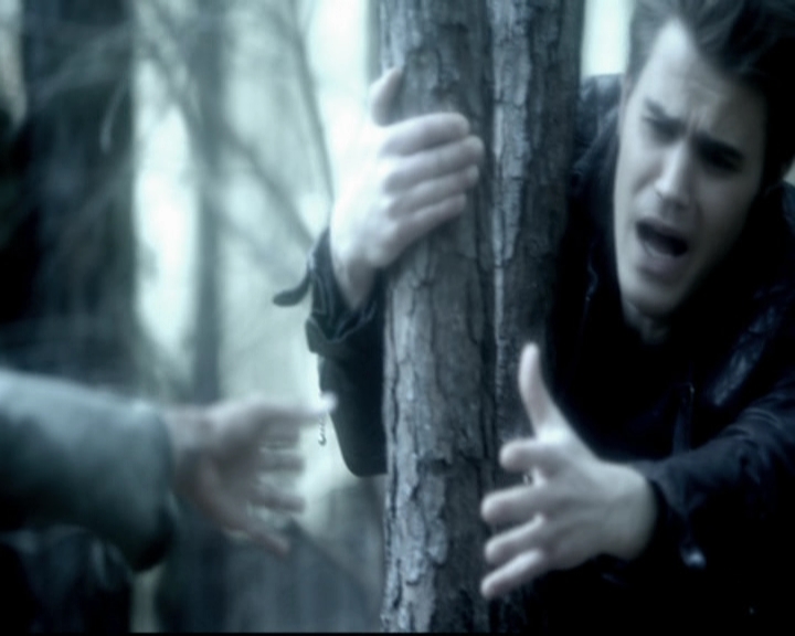 VampireDiariesWorld-dot-org_5x22Home1107.jpg