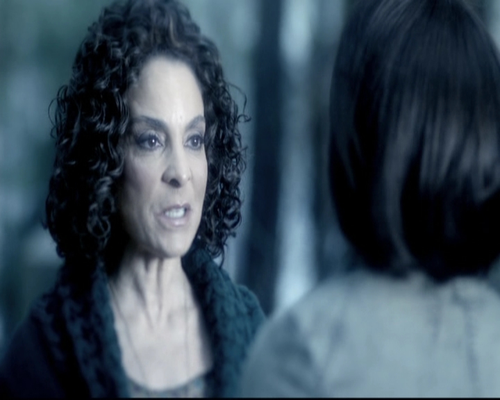 VampireDiariesWorld-dot-org_5x22Home1213.jpg