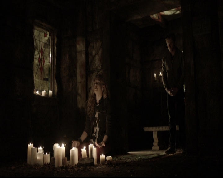 VampireDiariesWorld-dot-org_5x22Home1482.jpg