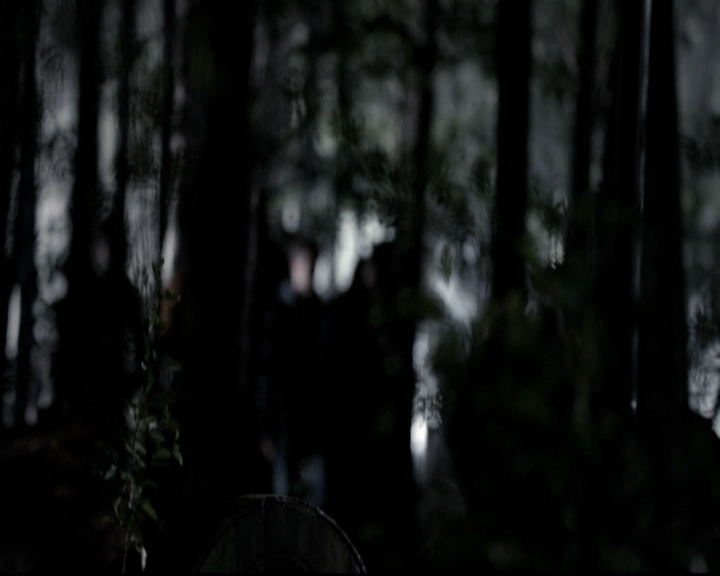 VampireDiariesWorld-dot-org_5x22Home1490.jpg