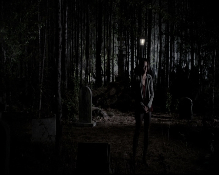 VampireDiariesWorld-dot-org_5x22Home1493.jpg