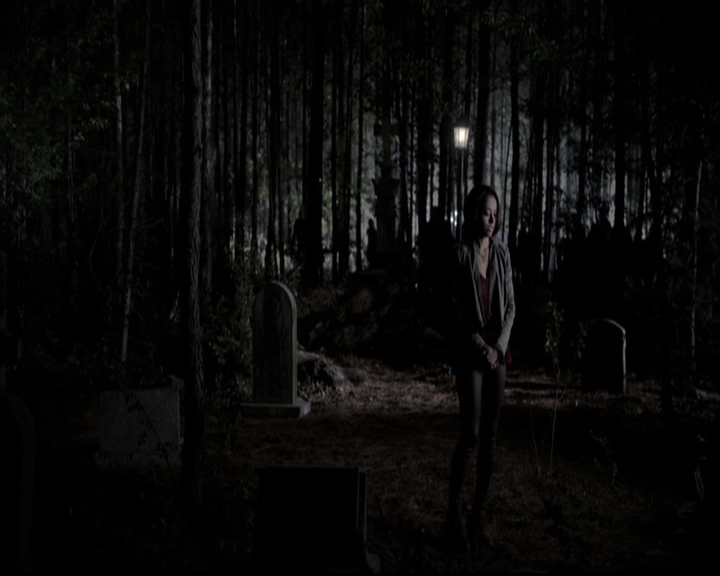 VampireDiariesWorld-dot-org_5x22Home1494.jpg