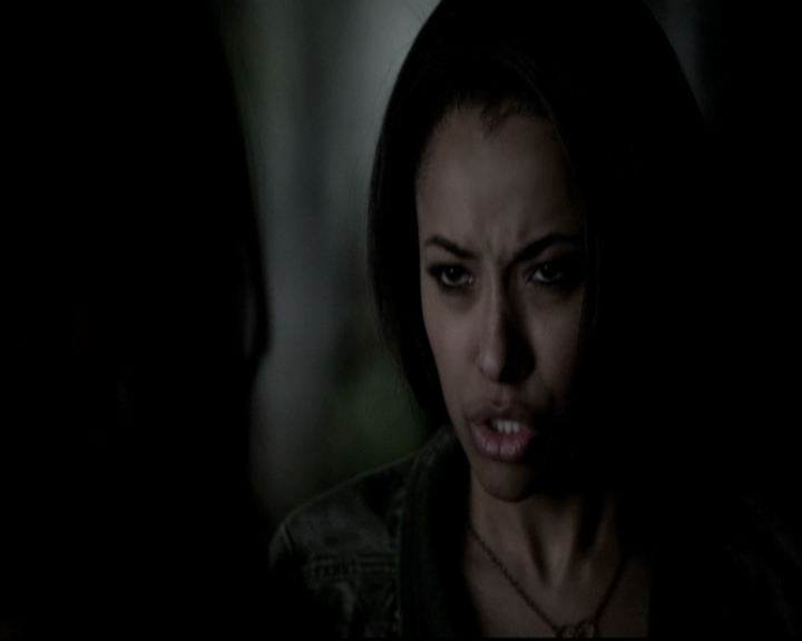 VampireDiariesWorld-dot-org_5x22Home1527.jpg