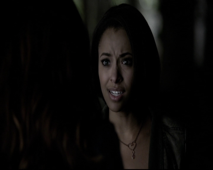 VampireDiariesWorld-dot-org_5x22Home1529.jpg