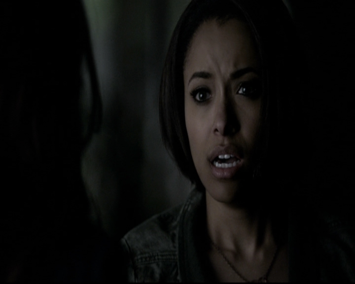 VampireDiariesWorld-dot-org_5x22Home1531.jpg