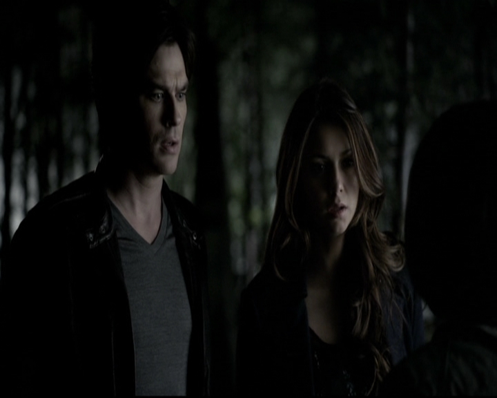 VampireDiariesWorld-dot-org_5x22Home1539.jpg