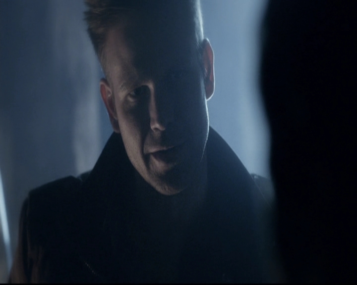 VampireDiariesWorld-dot-org_5x22Home1622.jpg