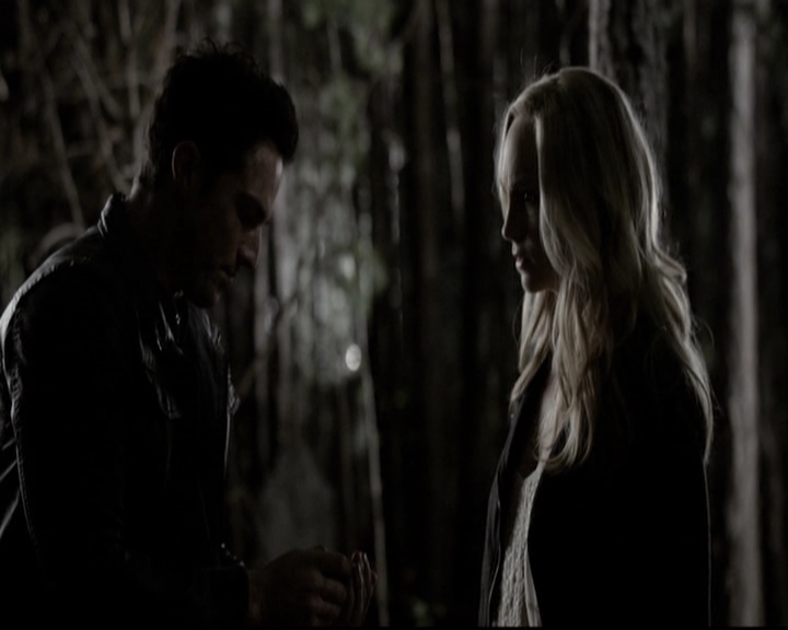 VampireDiariesWorld-dot-org_5x22Home1723.jpg