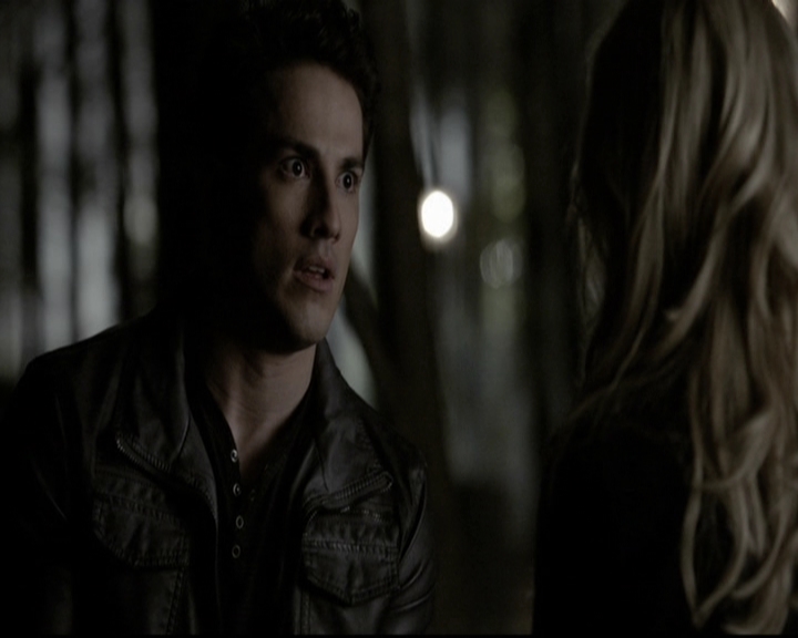 VampireDiariesWorld-dot-org_5x22Home1731.jpg