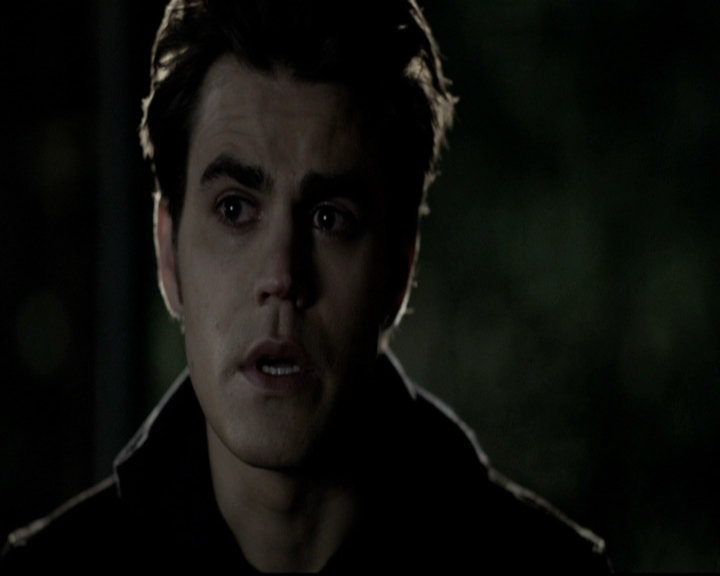 VampireDiariesWorld-dot-org_5x22Home2006.jpg