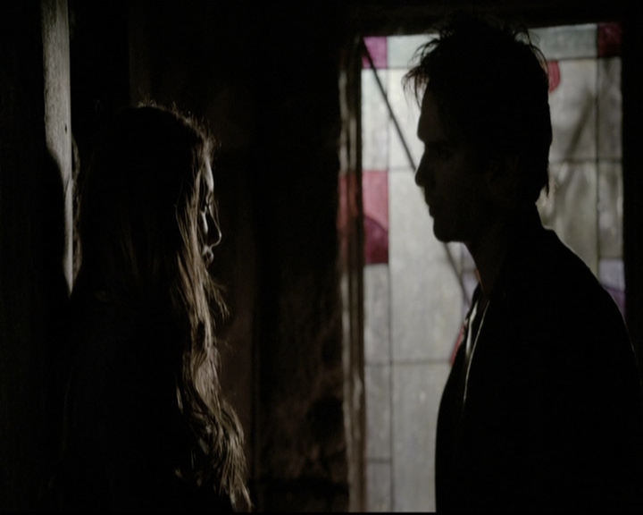 VampireDiariesWorld-dot-org_5x22Home2072.jpg