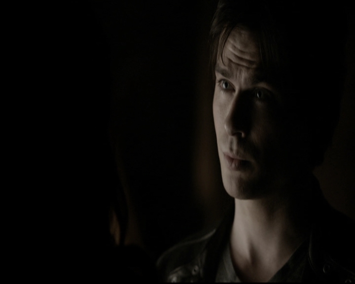 VampireDiariesWorld-dot-org_5x22Home2077.jpg