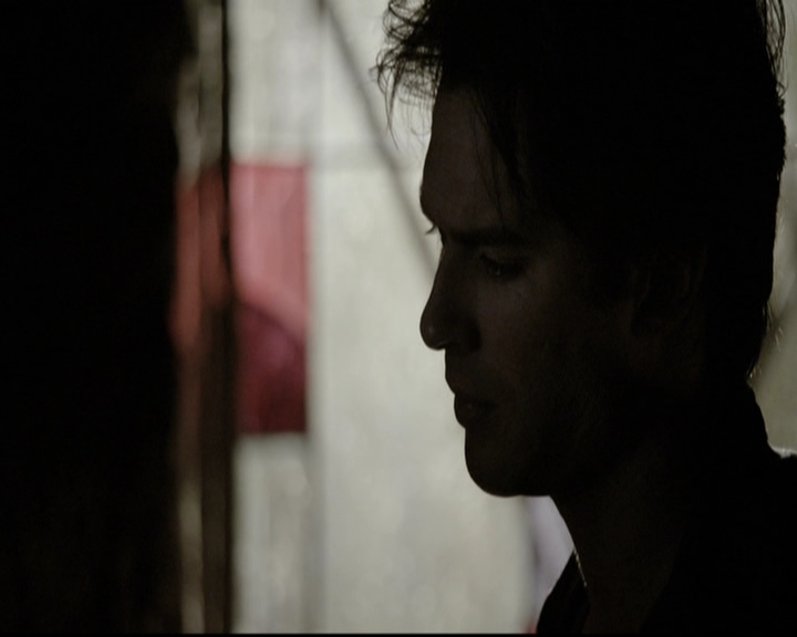 VampireDiariesWorld-dot-org_5x22Home2080.jpg