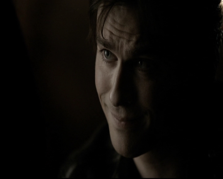 VampireDiariesWorld-dot-org_5x22Home2104.jpg