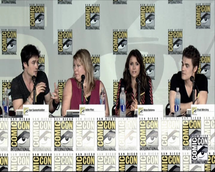 VampireDiariesWorld-dot-org_2013ComicConPanel0238.jpg VampireDiariesWorld-dot-org_2013ComicConPanel0238.jpg