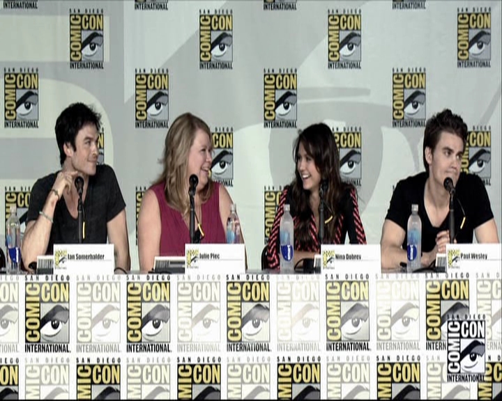 VampireDiariesWorld-dot-org_2013ComicConPanel0290.jpg