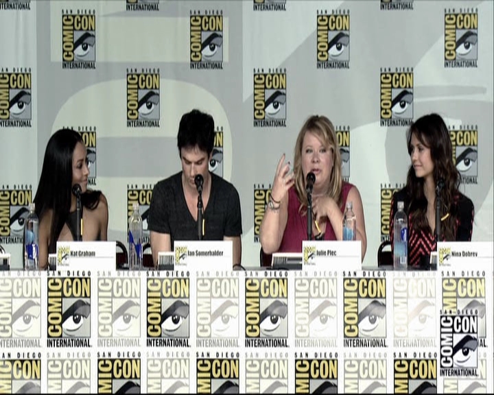 VampireDiariesWorld-dot-org_2013ComicConPanel0779.jpg