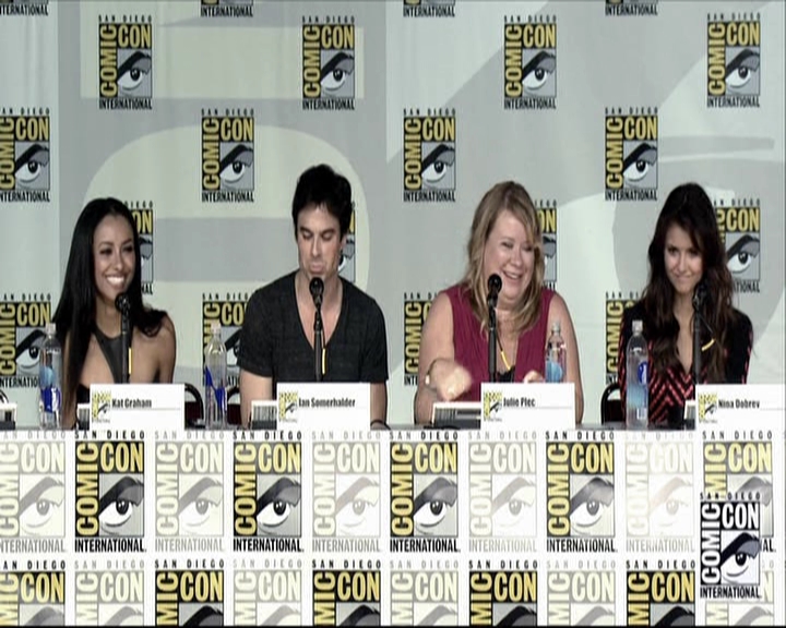 VampireDiariesWorld-dot-org_2013ComicConPanel0788.jpg