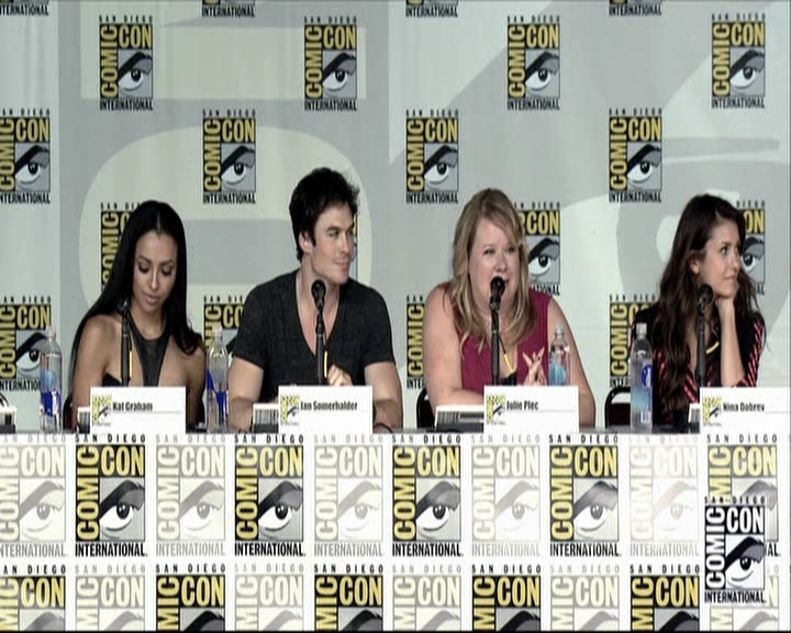 VampireDiariesWorld-dot-org_2013ComicConPanel0809.jpg