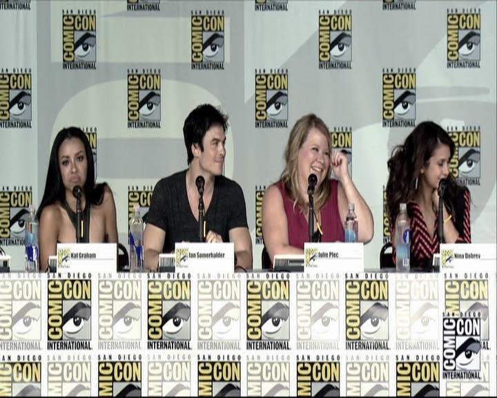 VampireDiariesWorld-dot-org_2013ComicConPanel0814.jpg