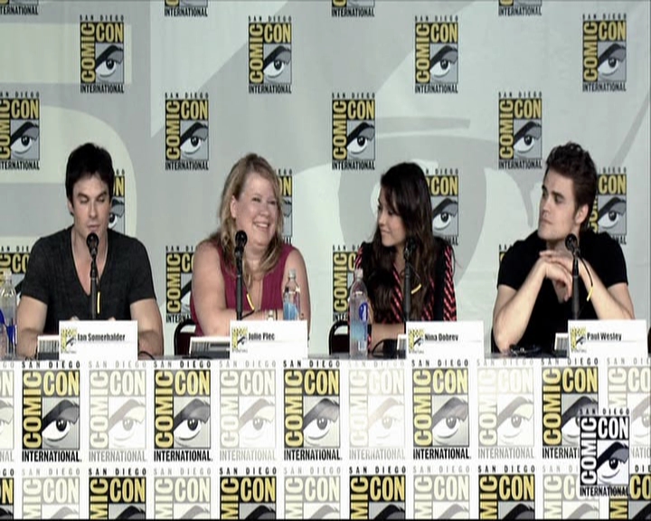 VampireDiariesWorld-dot-org_2013ComicConPanel0832.jpg