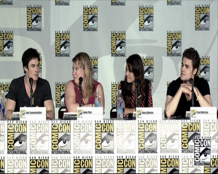 VampireDiariesWorld-dot-org_2013ComicConPanel0833.jpg