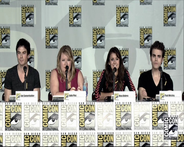 VampireDiariesWorld-dot-org_2013ComicConPanel1040.jpg