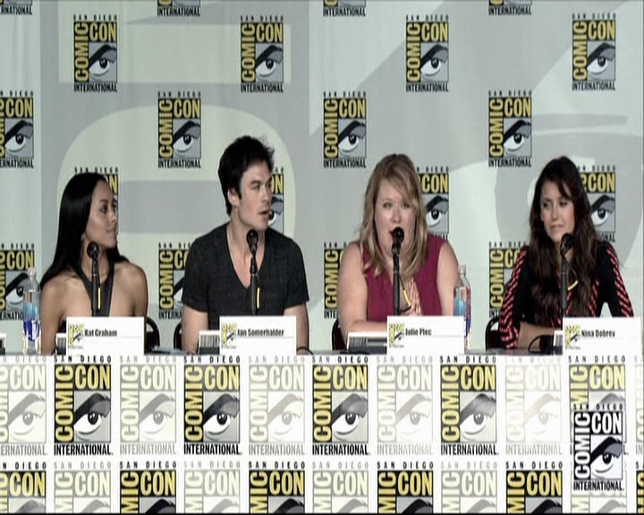 VampireDiariesWorld-dot-org_2013ComicConPanel1045.jpg