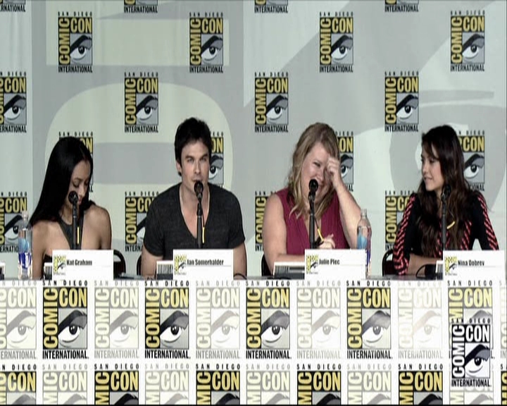 VampireDiariesWorld-dot-org_2013ComicConPanel1046.jpg