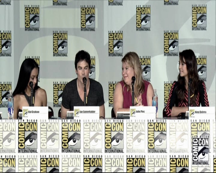 VampireDiariesWorld-dot-org_2013ComicConPanel1047.jpg