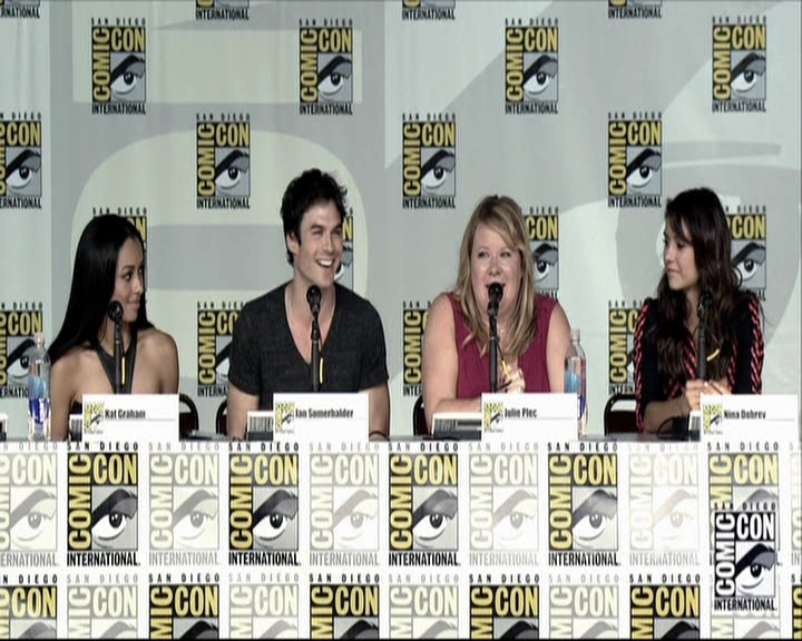 VampireDiariesWorld-dot-org_2013ComicConPanel1054.jpg