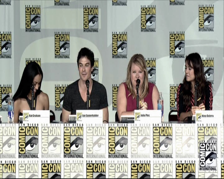 VampireDiariesWorld-dot-org_2013ComicConPanel1056.jpg