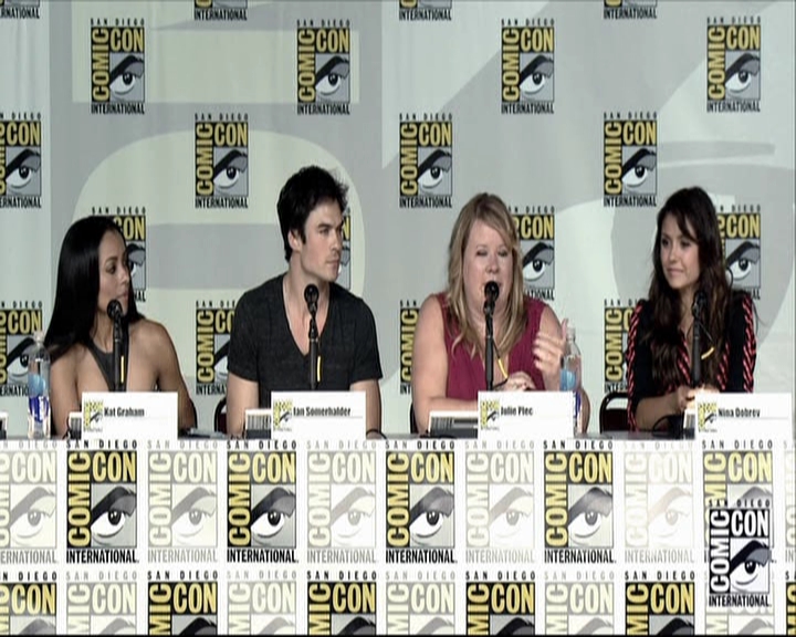 VampireDiariesWorld-dot-org_2013ComicConPanel1070.jpg