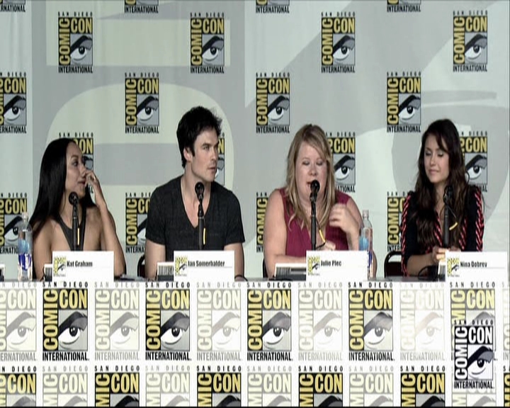 VampireDiariesWorld-dot-org_2013ComicConPanel1071.jpg