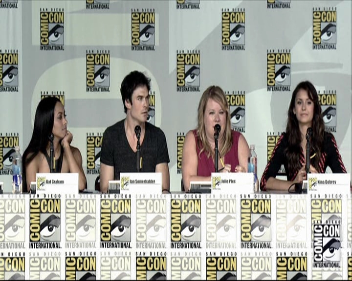 VampireDiariesWorld-dot-org_2013ComicConPanel1072.jpg