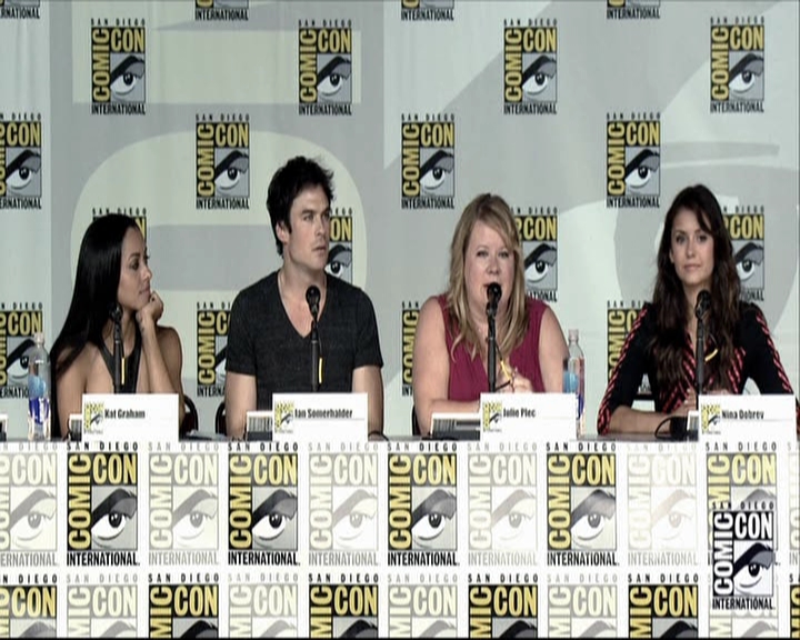 VampireDiariesWorld-dot-org_2013ComicConPanel1074.jpg