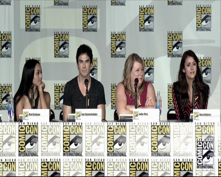 VampireDiariesWorld-dot-org_2013ComicConPanel1088.jpg