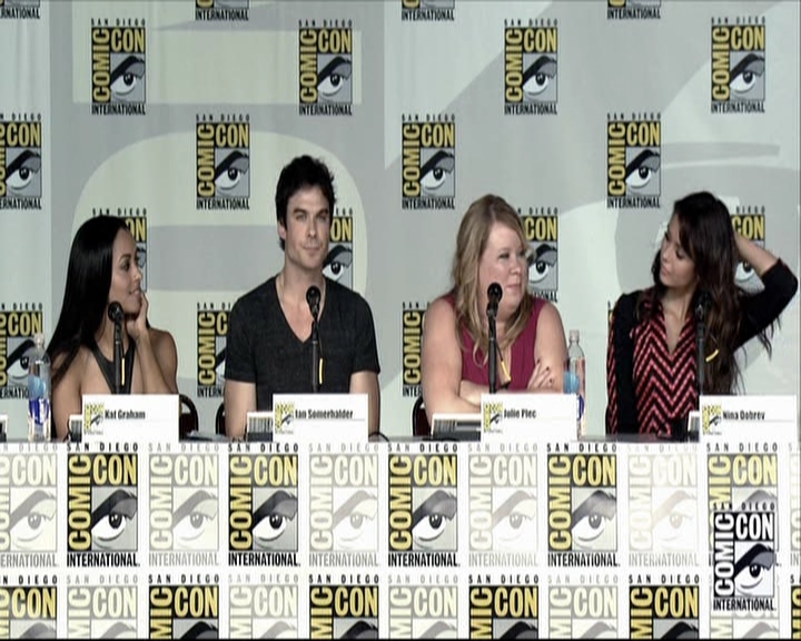 VampireDiariesWorld-dot-org_2013ComicConPanel1102.jpg