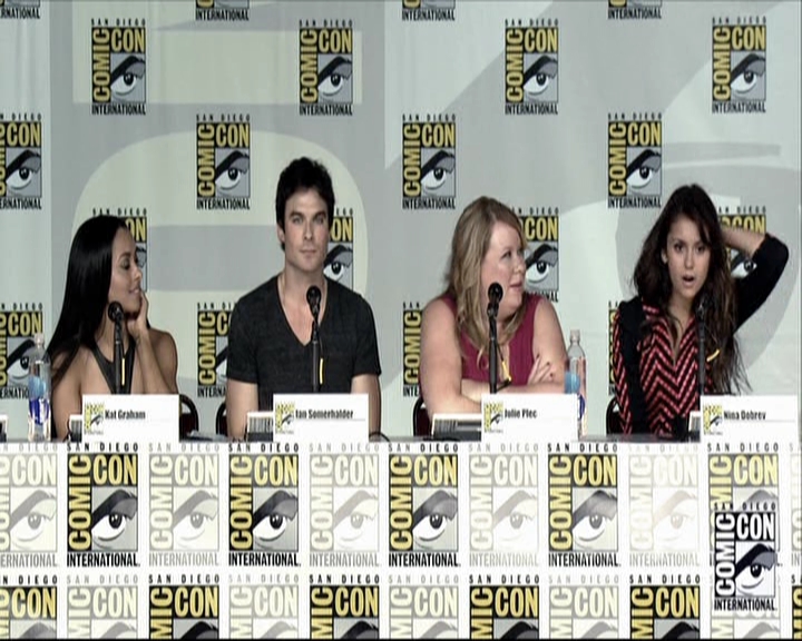 VampireDiariesWorld-dot-org_2013ComicConPanel1103.jpg