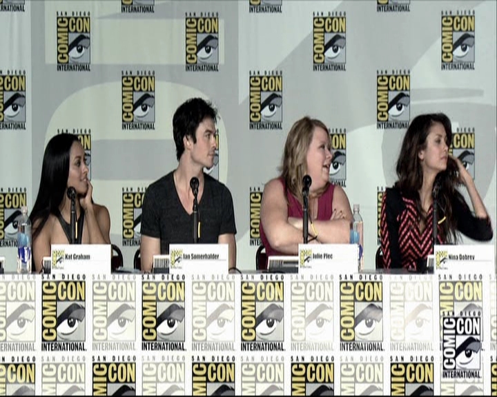 VampireDiariesWorld-dot-org_2013ComicConPanel1104.jpg