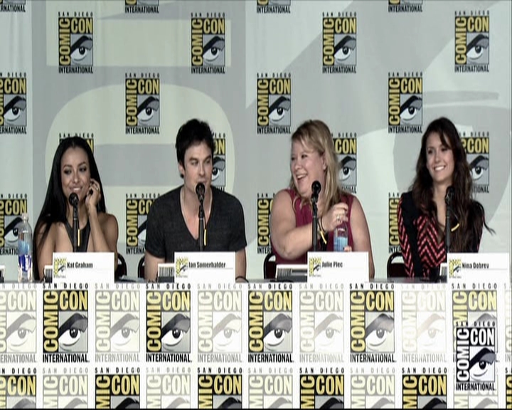 VampireDiariesWorld-dot-org_2013ComicConPanel1120.jpg