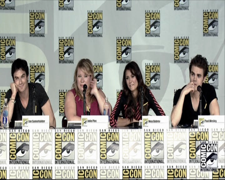 VampireDiariesWorld-dot-org_2013ComicConPanel1527.jpg