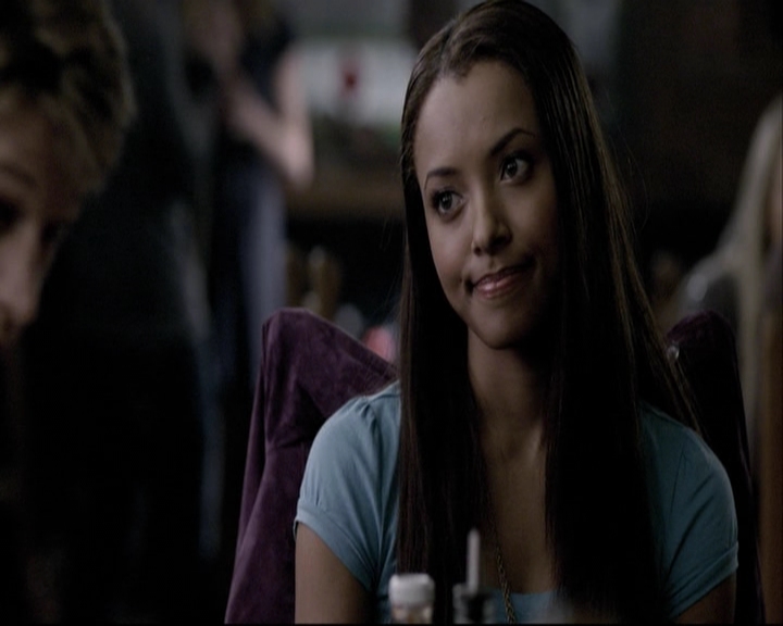 VampireDiariesWorld-dot-org_S5-ADayInTheAfterlifeWithKatGraham0218.jpg